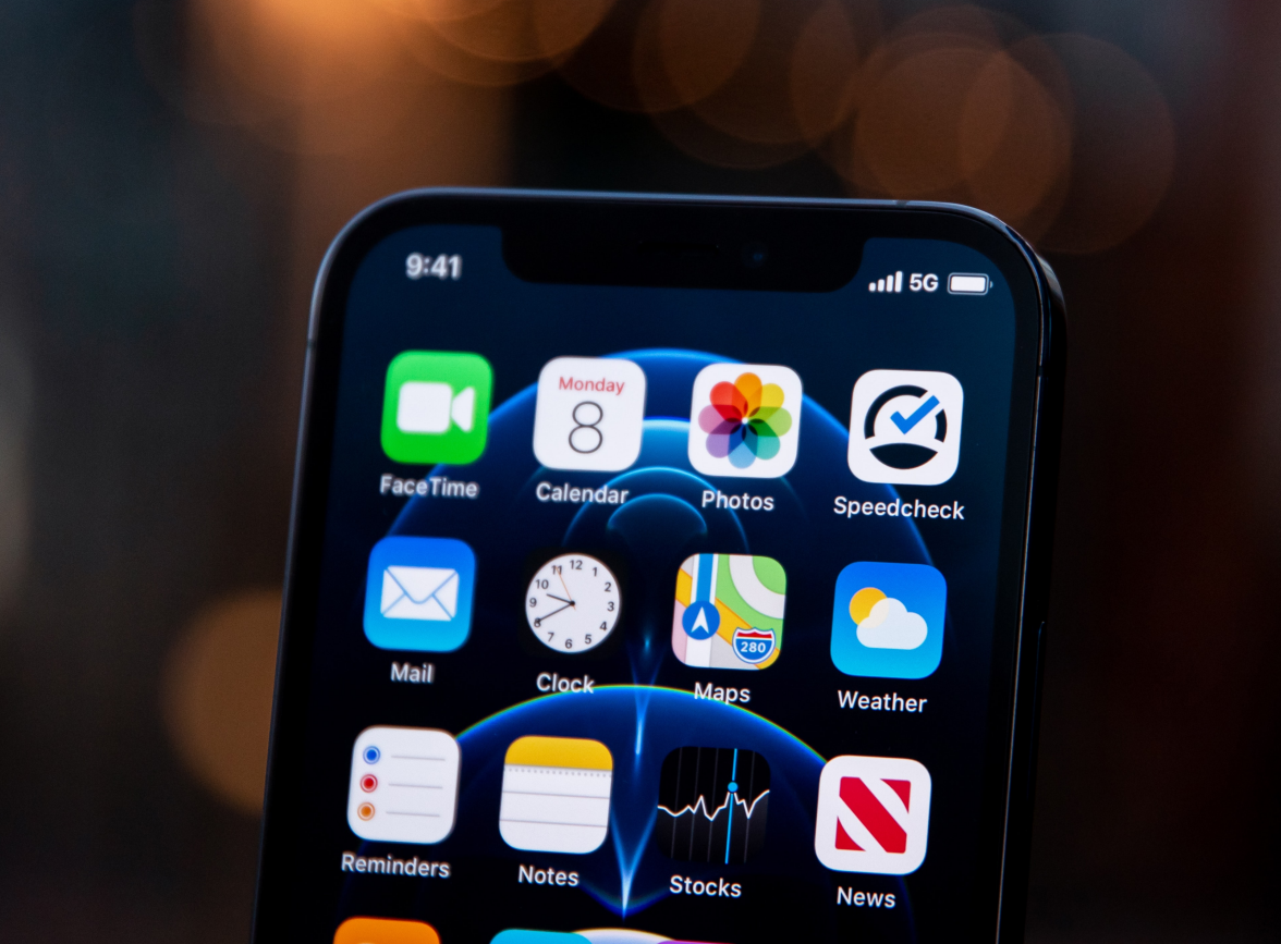 井陉苹果手机维修分享为什么 iPhone 12 在冬季会自动关机 